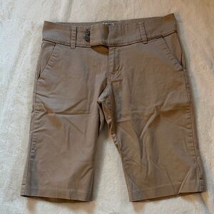 Old Navy Tan Women's Bermuda Shorts